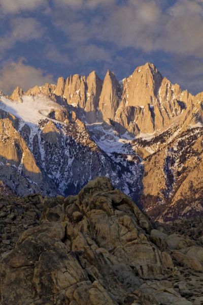 CA, Sunrise on Mt Whitney view from Alabama Hills